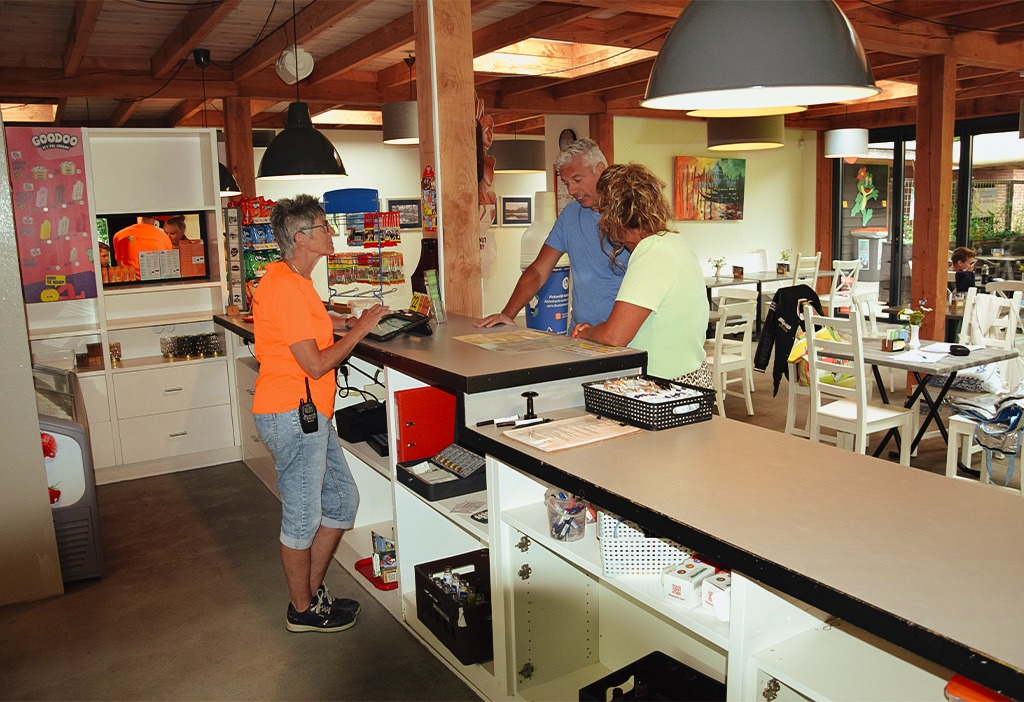 natuurlijk-heidepark-horeca-terras-eten-drinken