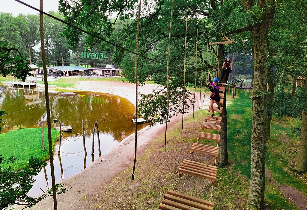 natuurlijk-heidepark-klimmen-bossen-zwemplas