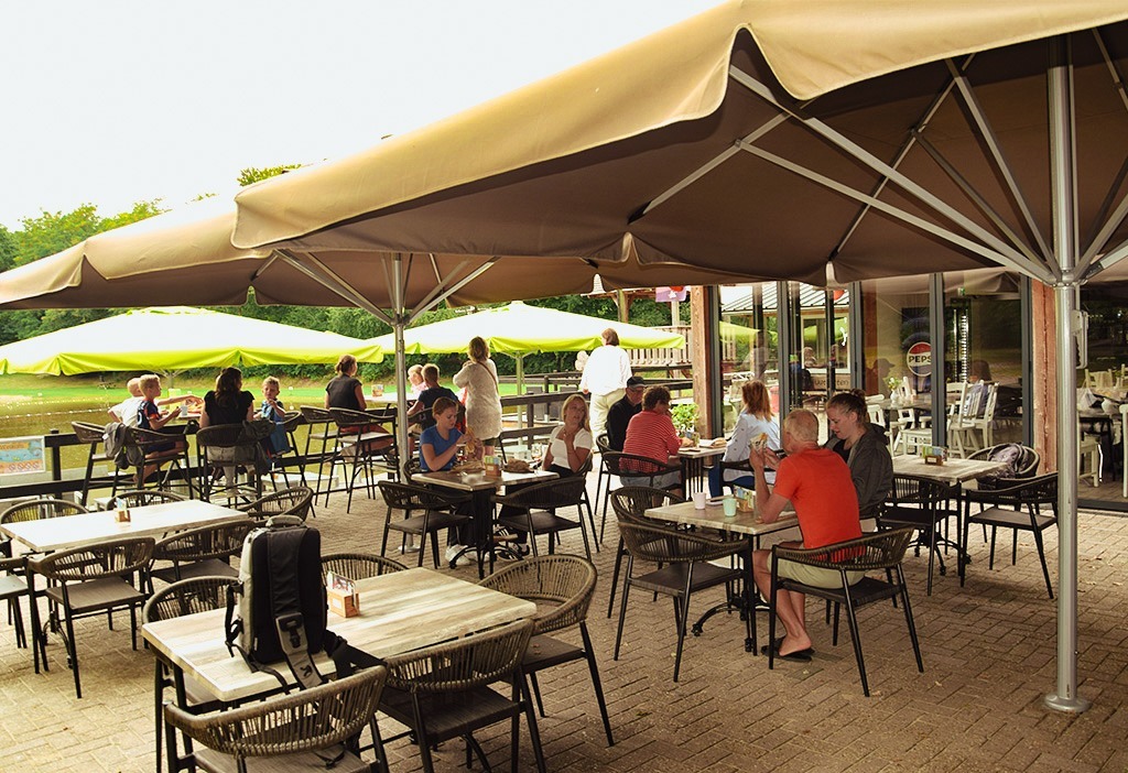 natuurlijk-heidepark-terras-horeca